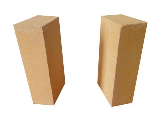 Kekuatan tinggi Ringan Batu Bata Tanah Liat Temp Tinggi Bata Api Untuk Pellet Shaft Furnace
