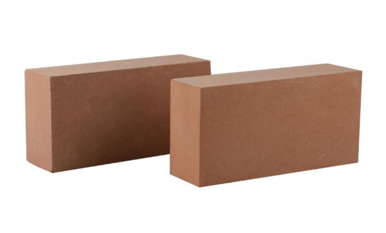 Bahan Dasar Kiln Tahan Api Alumina Bata Ringan 35% -40% Al2O3 Konten